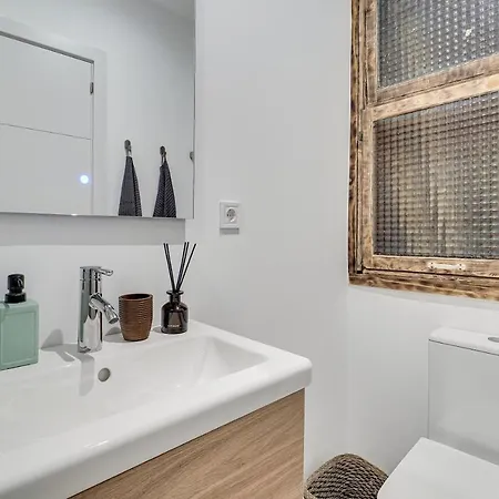 Mr Born Apartment